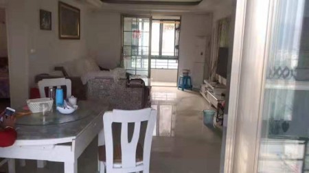 晋湖家园好楼层 3室 147㎡ 145万 精装修带杂物间