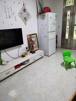 天龙景园 3室 131㎡ 105万 精装修带复式带杂物间