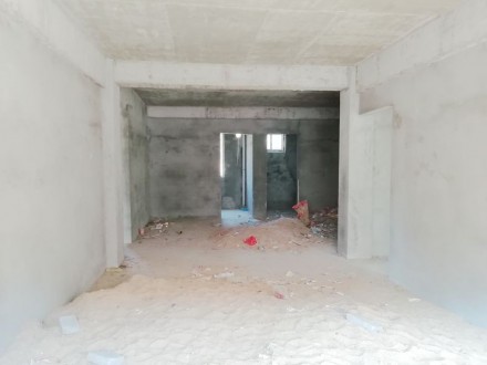 玉龙华府 3室 120㎡ 100万 毛坯带24平方杂物间