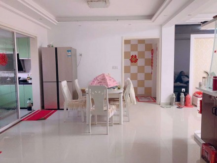 玉龙华府 3室 120㎡ 105万 精装修