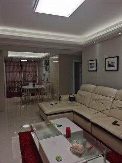 晋湖家园 3室 138㎡ 130万 ＋车位精装修