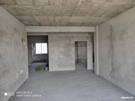 玉龙华府 3室 120㎡ 92.8万 毛坯