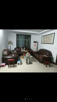 天龙新村 4室 129㎡ 92.8万 精装修带车库