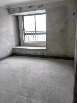 顺理佳苑 3室 109㎡ 82万 毛坯