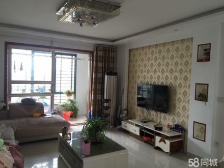 晋湖家园 3室 139㎡ 136万 精装修