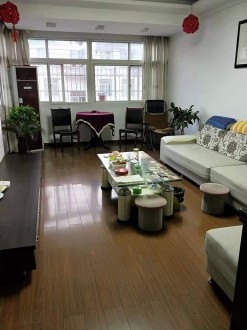 天龙景园 3室 118㎡ 80万 精装修
