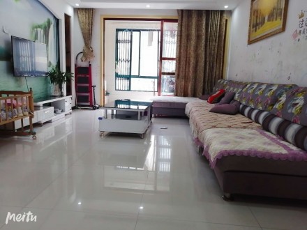 晋湖家园 3室 136㎡ 118万 精装修带杂物间