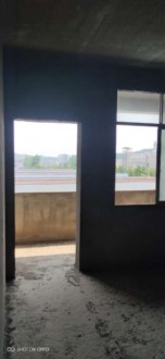 龙安小区 3室 122㎡ 40万 毛坯