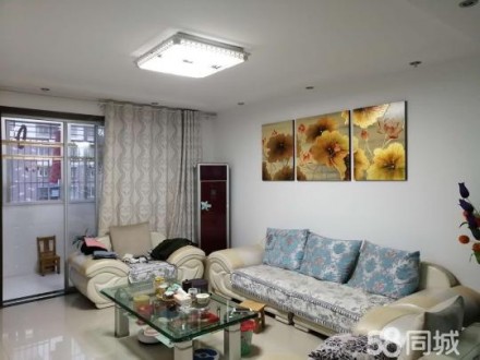 振龙山庄中层 4室 133㎡ 98万 精装修