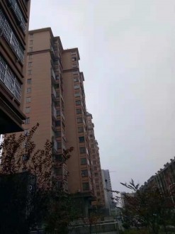 方竹园 3室 133㎡ 98万 毛坯
