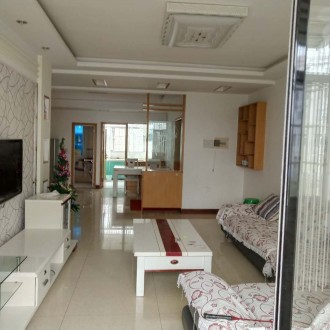 振龙山庄中层 3室 106㎡ 86.6万 精装修