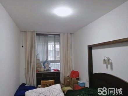 振龙山庄好楼层 4室 133㎡ 98万 精装修