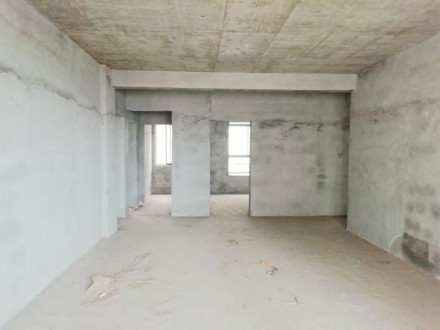 龙城庄园 3室 109㎡ 85万 毛坯