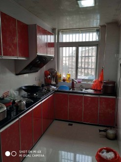 天泰花园 3室 110㎡ 90万 精装修带车位杂物间