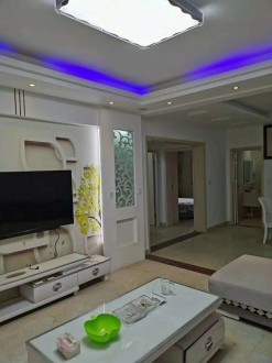 县委大院 3室 128.6㎡＋26平米车库 116.8万