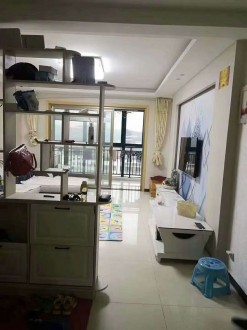 龙城庄园 3室 109㎡ 96.8万 精装修.带杂物间