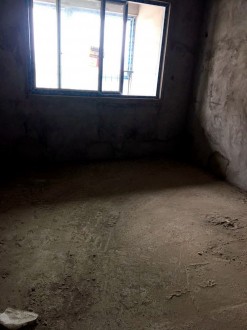 晋湖家园 3室 140㎡ 110万 毛坯带杂物间