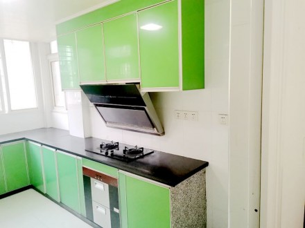 天龙新村 3室 104㎡ 88万 精装修带大车库