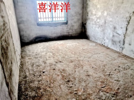 龙城庄园 3室 110㎡ 83.8万 毛坯