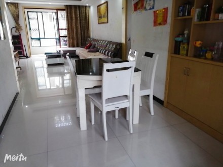 晋湖家园 3室 134㎡ 118万 精装修带杂物间