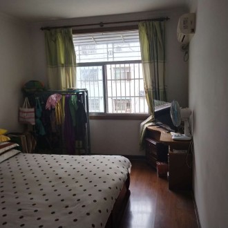 天龙新村好楼层 3室 105㎡ 88万 精装修带车库