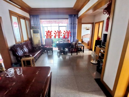人民路附近 3室 97㎡ 73.8万 精装修