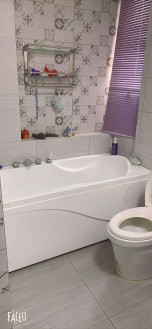 振龙山庄中层 3室 140㎡ 115万 精装修带24㎡车库