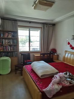 振龙山庄 3室 108㎡ 86万 精装修