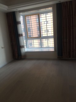 龙城庄园 3室 109㎡ 81万 毛坯