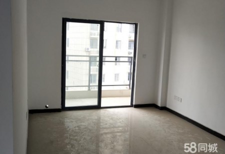 方合小区 4室 170㎡ 90万 普通装修