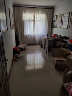振龙山庄 3室 95㎡ 76.8万 精装修