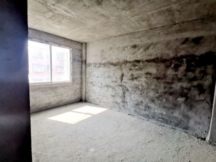 玉龙华府 3室 129㎡ 98万 毛坯