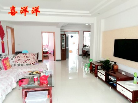 晶星家园 4室 150㎡ 120万带车位杂物间