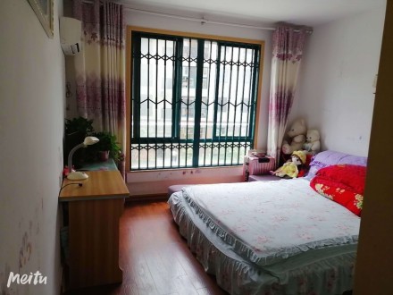 晋湖家园 3室 134㎡ 118万 精装修带杂物间