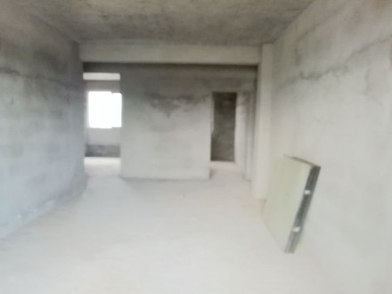 凤凰城 3室 104㎡ 83.8万 毛坯