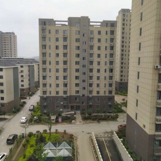 晋湖家园好楼层 3室 139㎡  毛坯带车位和杂物间