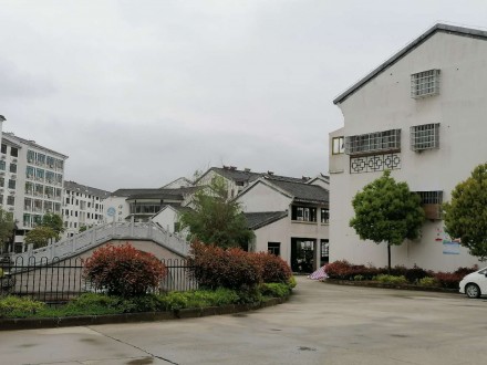 文博园烟雨江南 3室 87㎡ 66.8万 精装修