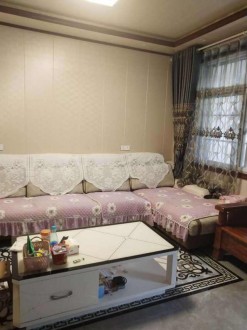 县委大院两间两层庭院房170万