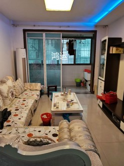 振龙山庄 3室 95㎡ 82.8万 精装修带杂物间