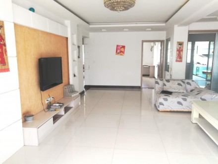 晋湖家园 3室 134㎡ 143.8万 精装修带车位带杂物间