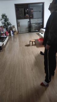 实验中学 3室 129㎡ 92.8万 精装修带大杂物间