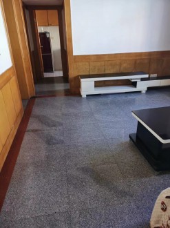 步行街 3室 带杂物间84㎡ 66万 精装修