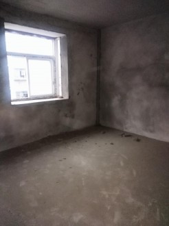 金色家园 3室 122㎡ 96.8万带杂物间