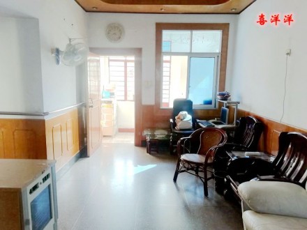 龙山路附近 3室 100㎡ 70万 精装修有院子带大晒台