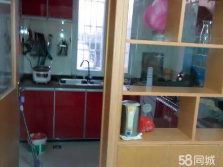 老城加油站附近 3室 115㎡ 65.8万 精装修带45㎡大车库