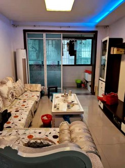 振龙山庄 3室 95㎡ 76万 精装修