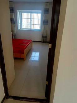高坦路 3室 111㎡ 75.8万 普通装修