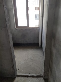 学士府邸 3室 145㎡ 120万 毛坯带杂物间