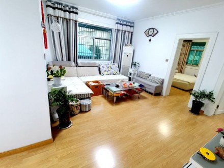 建设路附近 3室 95㎡ 76万 精装修带大杂物间
