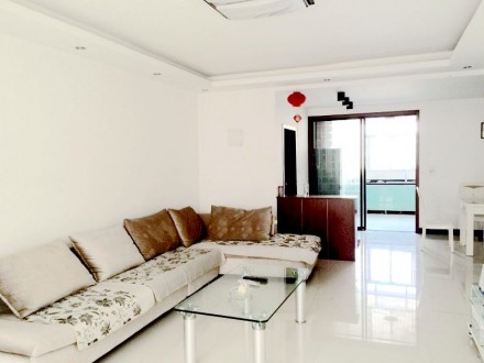 振龙山庄 3室 133㎡ 99万 精装修带大杂物间另算